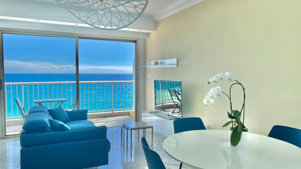 Seaviews By Jenni Menton, La Suite, Superbe Front De Mer, Top Emplacement Avec Terrasse Et Parking! Buitenkant foto