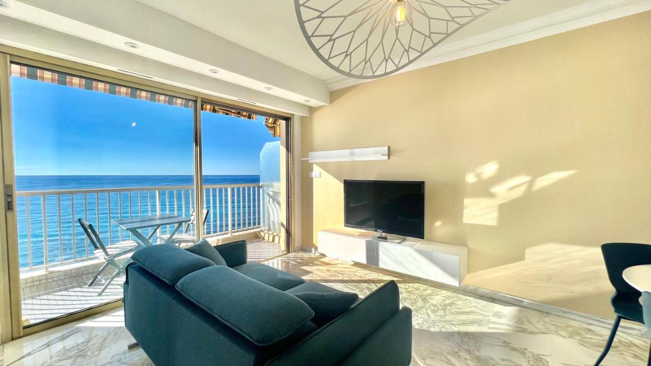 Seaviews By Jenni Menton, La Suite, Superbe Front De Mer, Top Emplacement Avec Terrasse Et Parking! Buitenkant foto