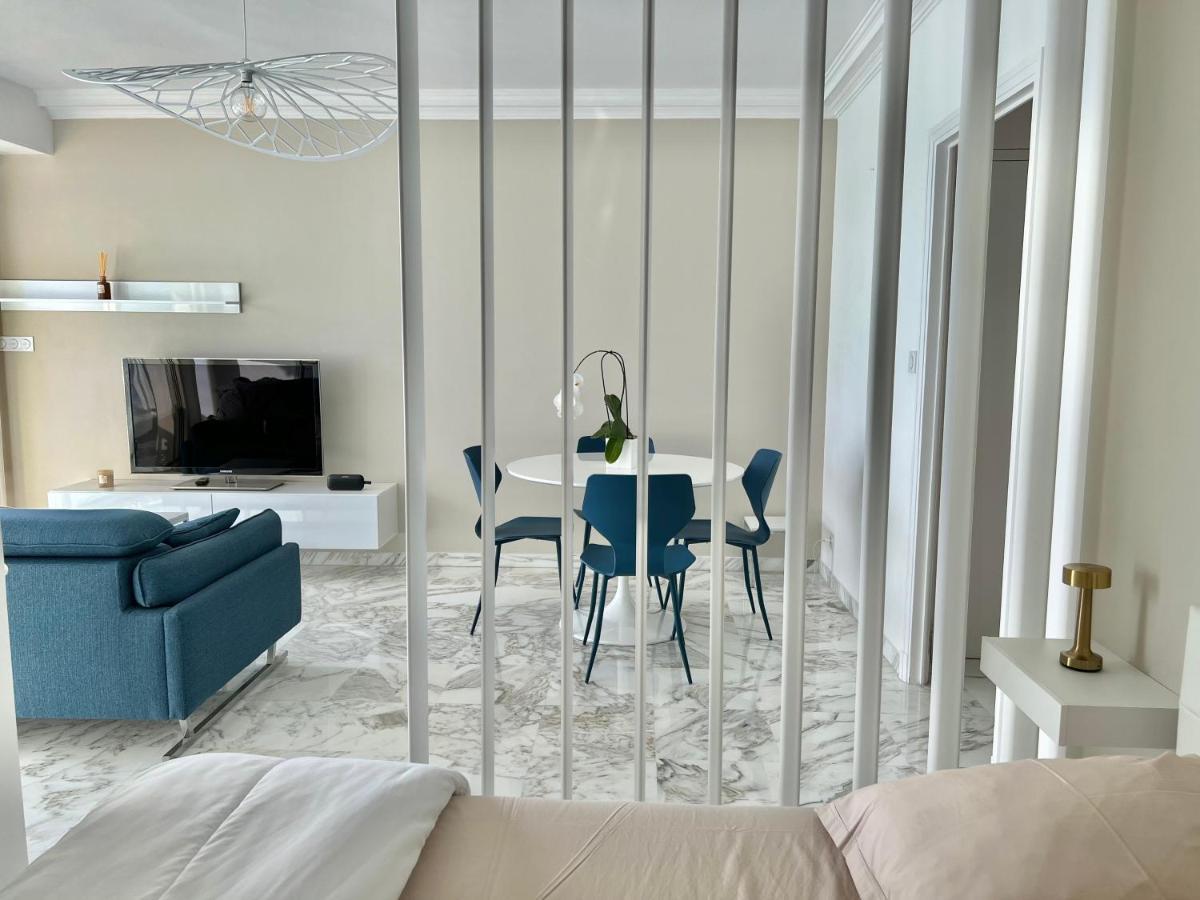 Seaviews By Jenni Menton, La Suite, Superbe Front De Mer, Top Emplacement Avec Terrasse Et Parking! Buitenkant foto