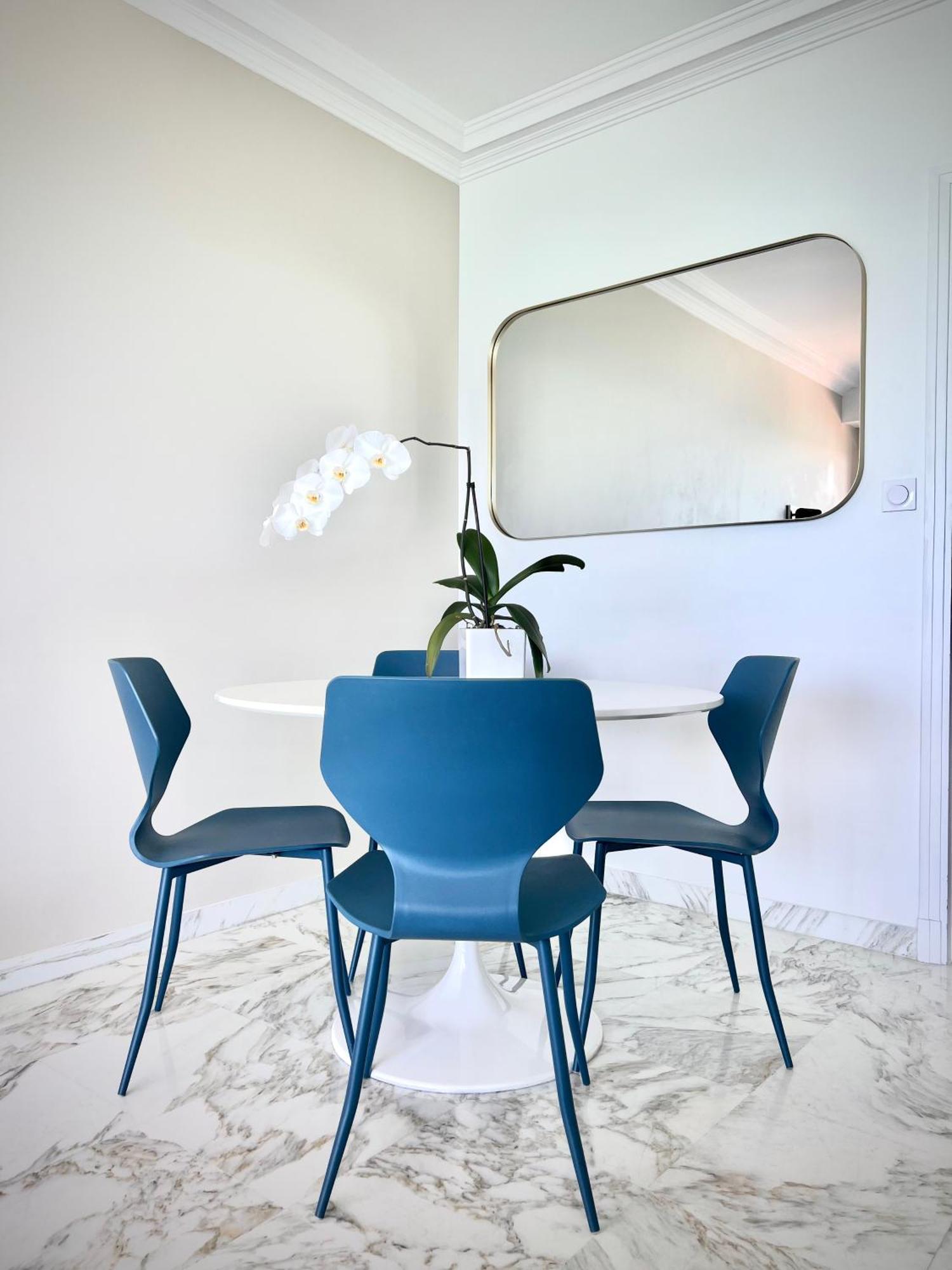 Seaviews By Jenni Menton, La Suite, Superbe Front De Mer, Top Emplacement Avec Terrasse Et Parking! Buitenkant foto